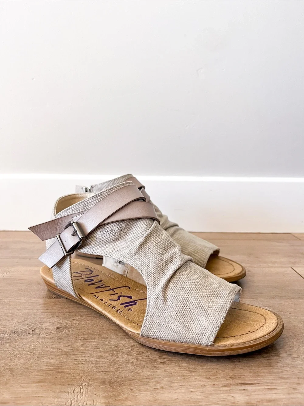 Blowfish Malibu Balla Taupe Canvas Micro Wedge Sandals Size 9